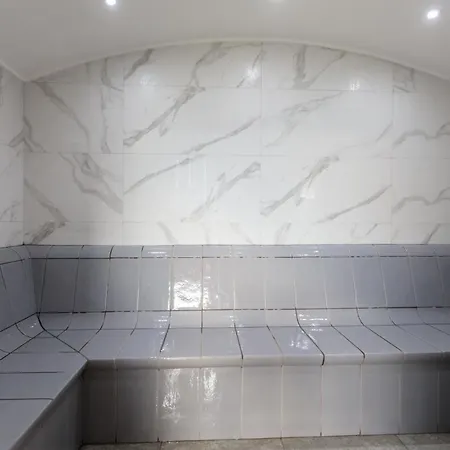 Апартаменты 712